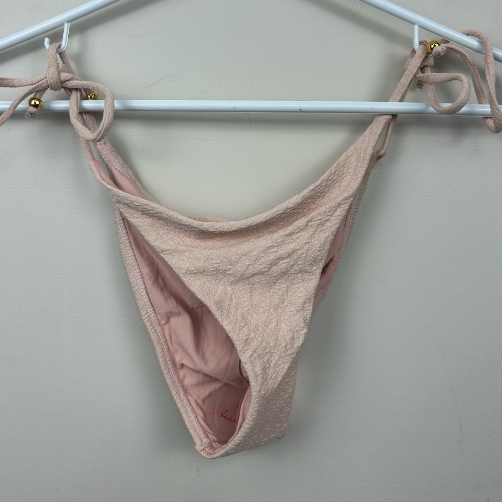 🎀Pilyq string bikini bottom Elegant Pink Women's Bikini Bottom large